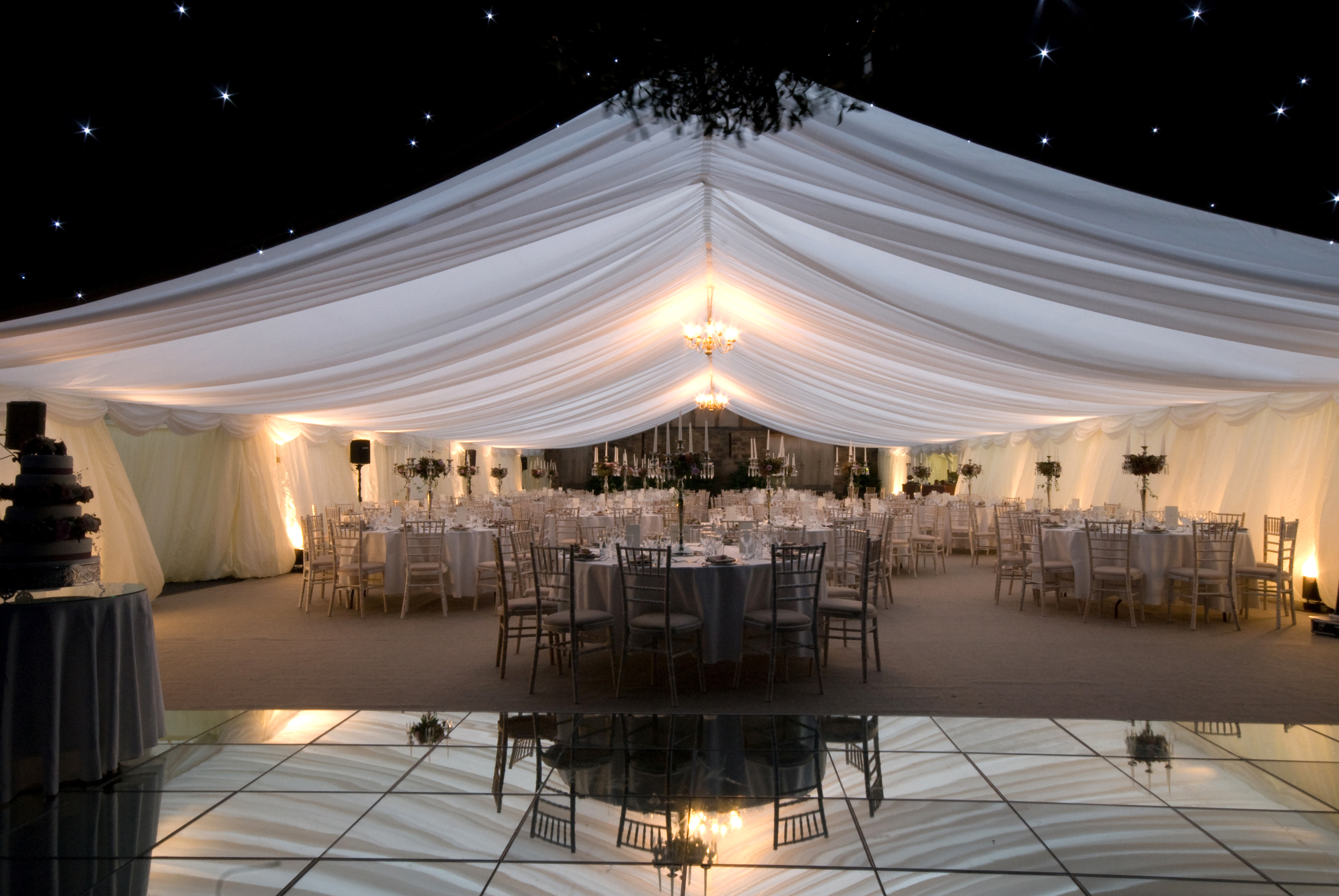 01_Starlight over mirror dancfloor.jpg